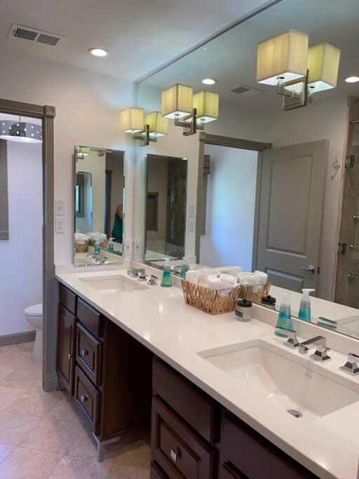 Lakeview Bungalow-Access To Lake, Pool, Gym, &Park Lago Vista Exterior photo