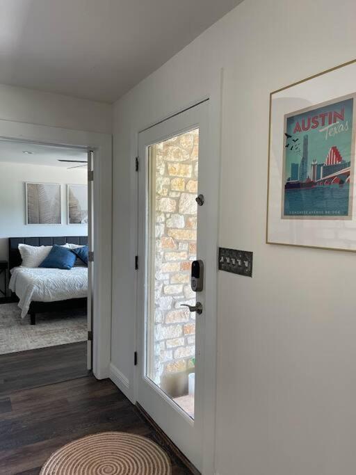 Lakeview Bungalow-Access To Lake, Pool, Gym, &Park Lago Vista Exterior photo